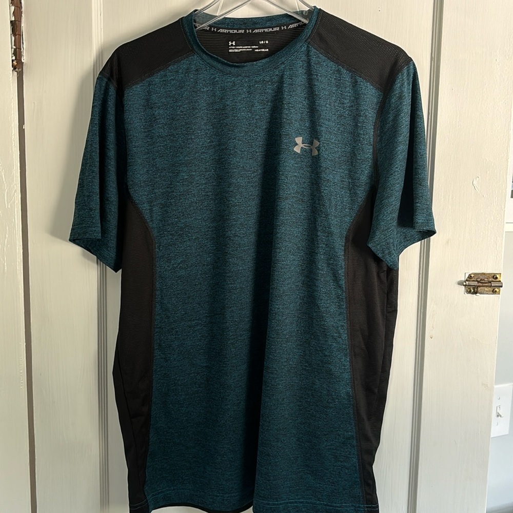 Under Armour fitted t-Shirt size large